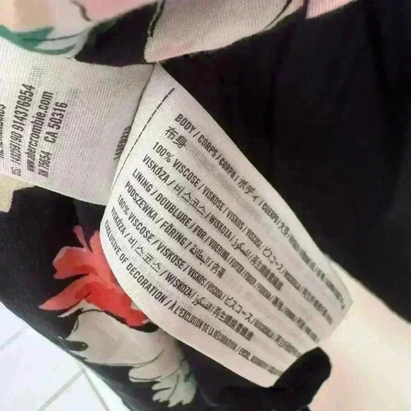 A&F midi floral skirt size small - Picture 4 of 4